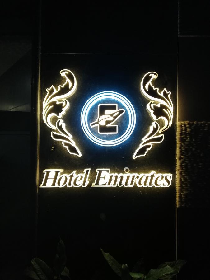 Hotel Emirates Колката Екстер'єр фото